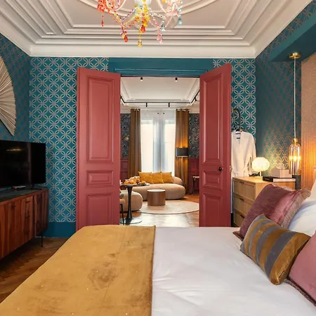 Emilia - De Prestige Au Coeur De