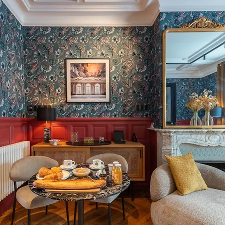 Emilia - De Prestige Au Coeur De *