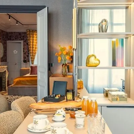 Emilia - De Prestige Au Coeur De