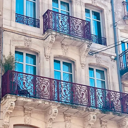 Emilia - De Prestige Au Coeur De Appartement *